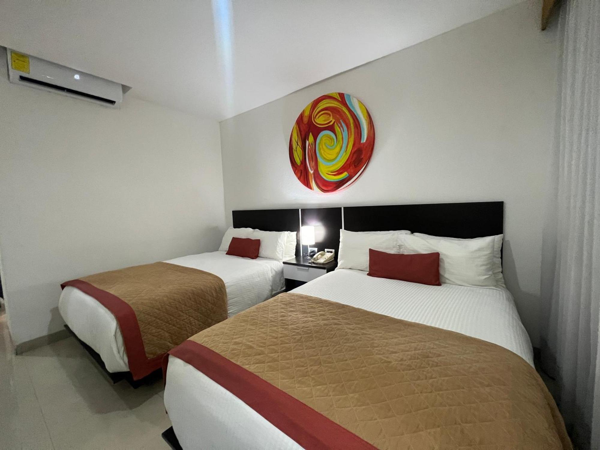 Hotel Mexico Plaza Ирапуато Экстерьер фото